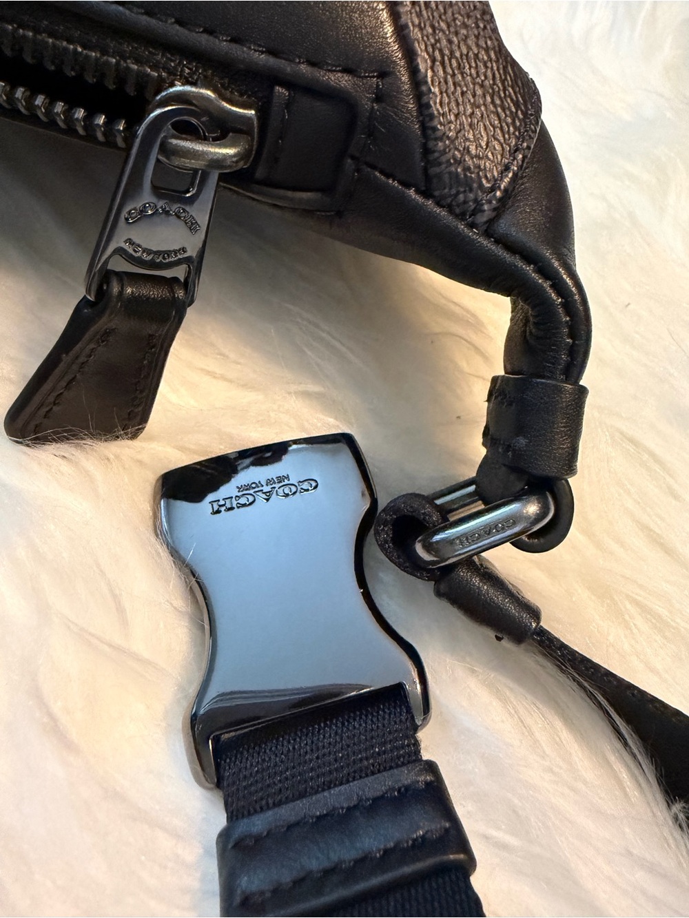 COACH Warren Mini Belt Bag/Fanny Pack Black Signature Coated Canvas No Hang Tag - Picture 12 of 16